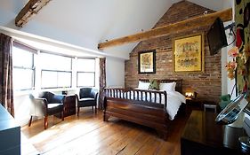 Griffin Guest House